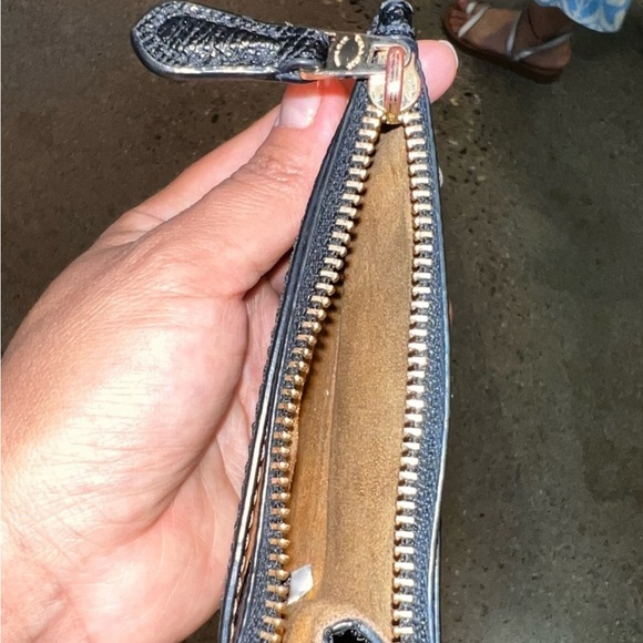 Coach - Picture 2 of 3